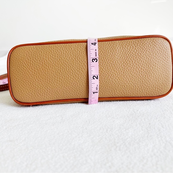Dooney and Bourke Pebbled Leather Crossbody Bag in Sand, EUC - Picture 12 of 16
